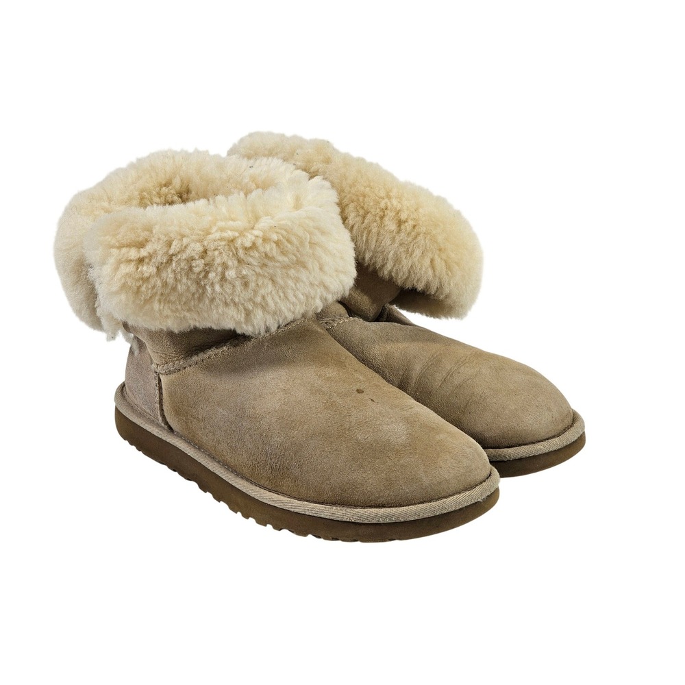 UGG Australia Bailey Button 5803 Sand Suede Sheepskin Boots Booties Womens 8 Guc